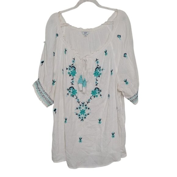 crown & ivy Tops - Crown & Ivy Embroidered Floral Shirt Womens Size XL White Tassel Boho Cotton